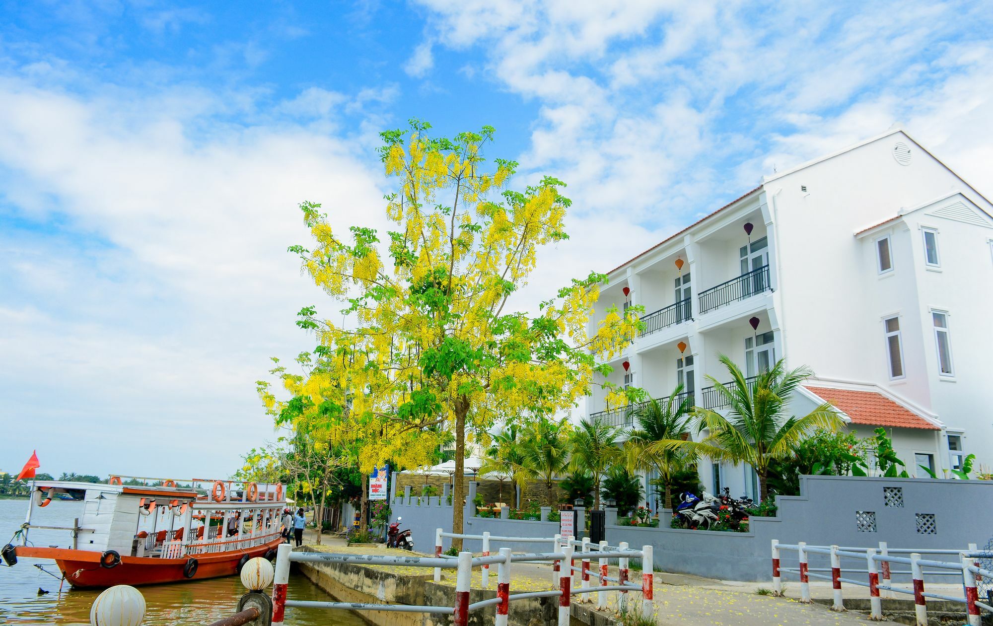 Riverside White House Hotel Hoi An Exteriör bild